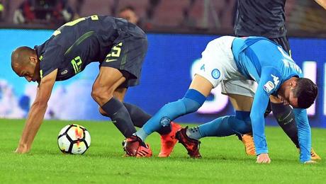El empate entre Nápoles e Inter lo gana la Juve