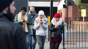 Adicción al mundo virtual y a las redes sociales-