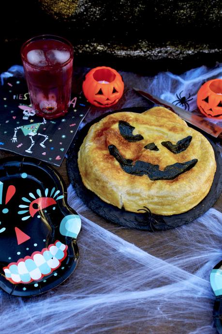 Halloween Pumpkin Pizza (Pizza Calabaza)