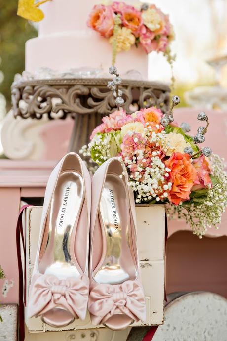 Boda Romántica con Toques Rosas. Boda Romántica con Toques Rosas.