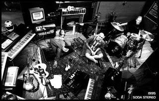 Informe Sueño Stereo Parte 1: El disco casi sin estribillos Informe Sueño Stereo Parte 1: El disco casi sin estribillos