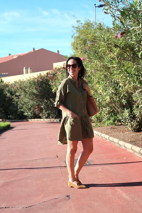 zara-khaki-dress-daily-looks-gema-betancor