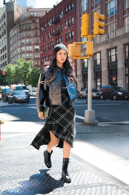 BACK AGAIN; COMBAT BOOTS.- BACK AGAIN; COMBAT BOOTS.-