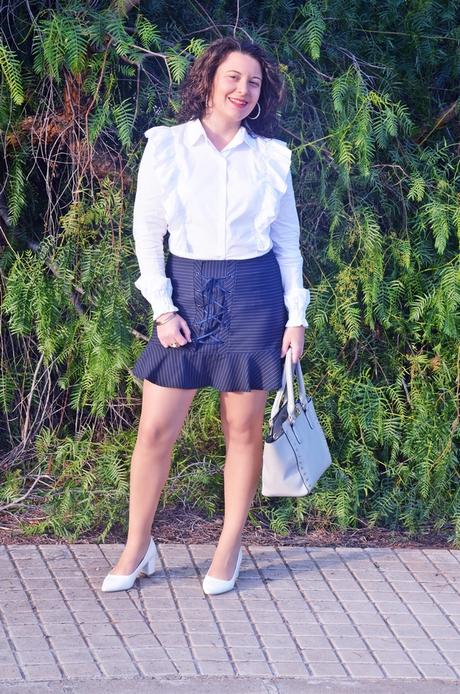 Falda raya diplomática Falda raya diplomática