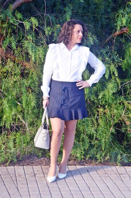 Falda raya diplomática Falda raya diplomática