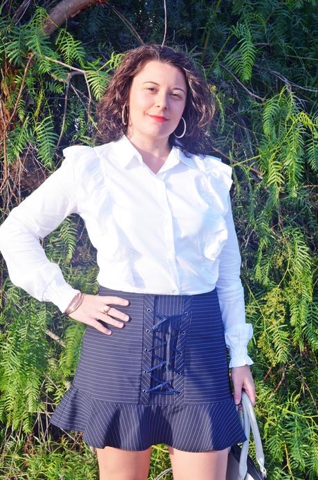 Falda raya diplomática Falda raya diplomática