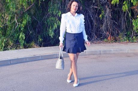 Falda raya diplomática Falda raya diplomática