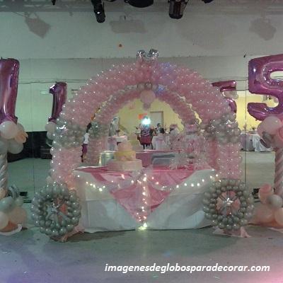 decoracion de quinceañeras con globos carruaje