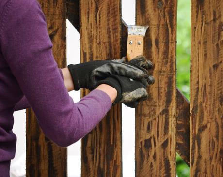 Estrenando tranquera: renovada y protegida con Cetol