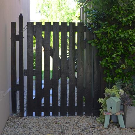 Estrenando tranquera: renovada y protegida con Cetol