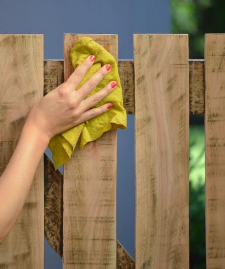 Estrenando tranquera: renovada y protegida con Cetol