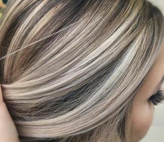 LOS MEJORES LOOKS PARA DISIMULAR LAS CANAS