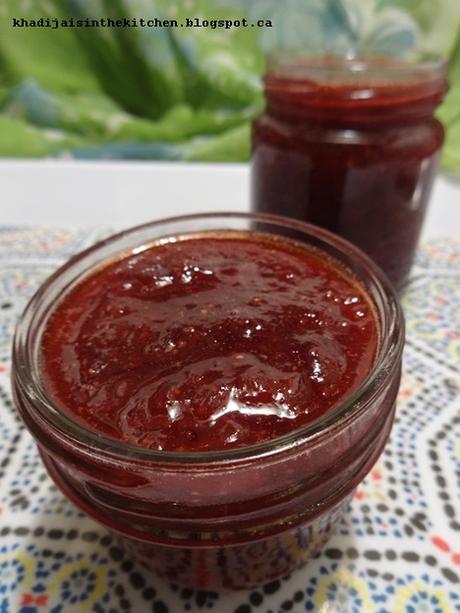 CONFITURE DE FRAISES / STRAWBERRY JAM / MERMELADA DE FRESA / مربى التوت