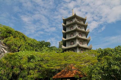 CRÓNICAS DE INDOCHINA: DA NANG Y LAS MONTAÑAS DE MÁRMOL