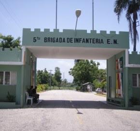 Robaron un fusil en la Quinta Brigada.