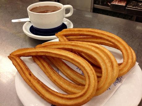 ASÍ SE HACEN LOS CHURROS
