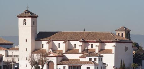 Reseña | Huyendo a Granada ~ Victoria E. Muñoz Jiménez Reseña | Huyendo a Granada ~ Victoria E. Muñoz Jiménez