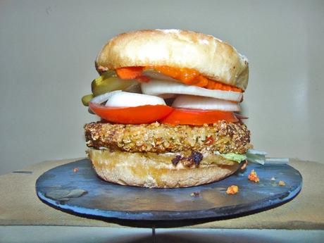 Receta de Hamburguesa Casera de Quinoa con verduras y garbanzos