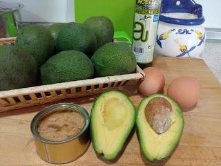 TORTILLA DE AGUACATE Y ATUN