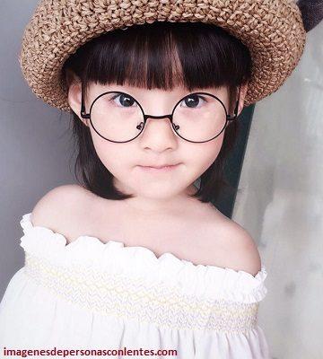 modelos de monturas de lentes para niños sombrero