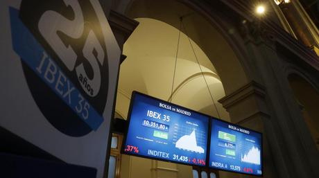 Caen el euro y la Bolsa española por la independencia de Cataluña Caen el euro y la Bolsa española por la independencia de Cataluña