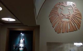 antes de entrar en las butacas