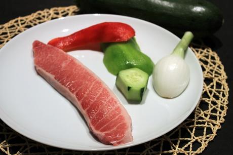 Ventresca de atún con verduras