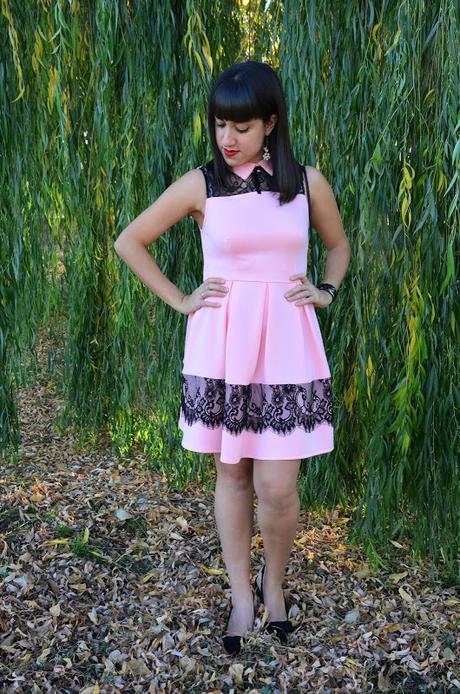 Vestido rosa con encaje Vestido rosa con encaje