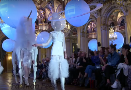 Bailarinas y unicornios en la Paris Fashion Week