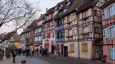 Colmar pueblos cuento Alsacia viajar