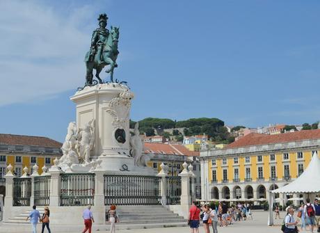 Luminosa Lisboa {Parte I: Alfama y Baixa + Belém}