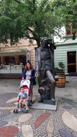 De estatua en estatua y tiro porque me toca – Ruta de las estatuas de Bratislava