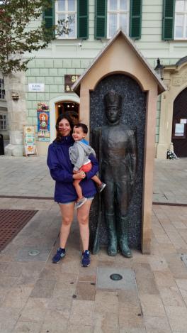 De estatua en estatua y tiro porque me toca – Ruta de las estatuas de Bratislava