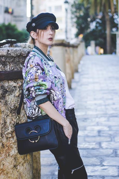 LA GIRALDA--SPORTY CHIC