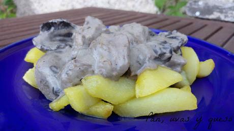 Ternera Strógonoff (tradicional o Crock-Pot) Ternera Strógonoff (tradicional o Crock-Pot)