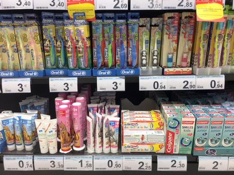 Cómo prevenir la caries en niños: qué pasta de dientes usar, rutinas, falsos mitos… Cómo prevenir la caries en niños: qué pasta de dientes usar, rutinas, falsos mitos…