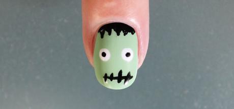 Uñas de Halloween Frankenstein