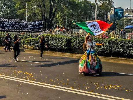 El desfile de los muertos (galería).