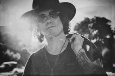 Entrevista | Enrique Bunbury: “Escribir sobre el amor es siempre conflictivo” Entrevista | Enrique Bunbury: “Escribir sobre el amor es siempre conflictivo”