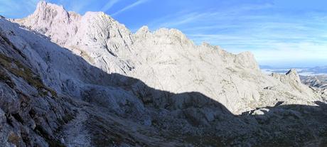 PICOS DE EUROPA: TORRE DE ALBA O DE LOS TRAVIESOS (I) PICOS DE EUROPA: TORRE DE ALBA O DE LOS TRAVIESOS (I)