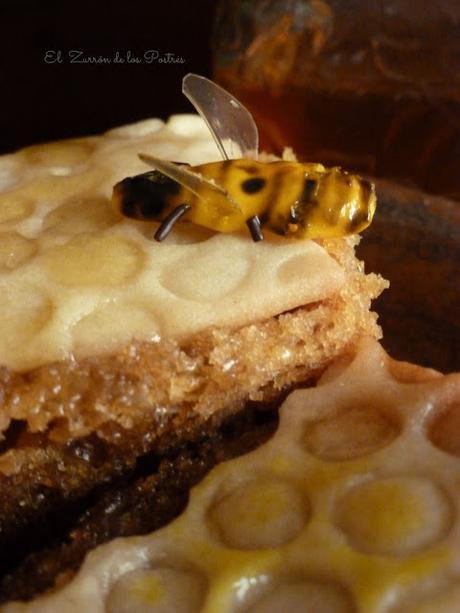 Panal de Rica Miel. Trampantojo Panal de Rica Miel. Trampantojo