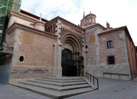 Alegoría geométrica en Teruel Alegoría geométrica en Teruel