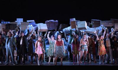 Carmen, Cambian Los Tópicos, La Esencia Queda