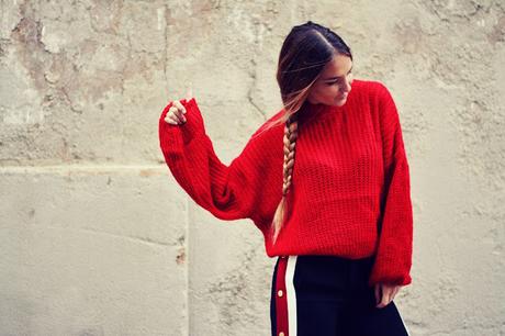 COSY KNIT AND SIDE BUTTONED PANTS