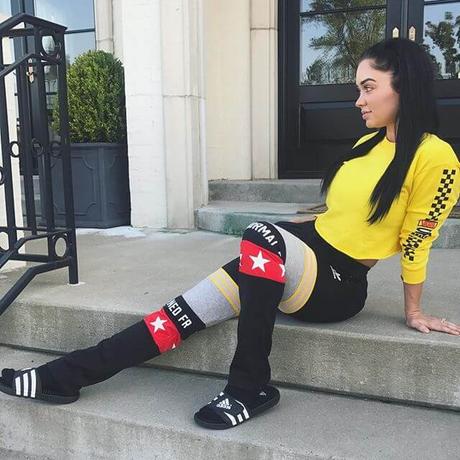 Katy Hearn por un vestido comenzó a ir al Gym y se convirtió en una Chica Fitness mundialmente famosa Katy Hearn por un vestido comenzó a ir al Gym y se convirtió en una Chica Fitness mundialmente famosa