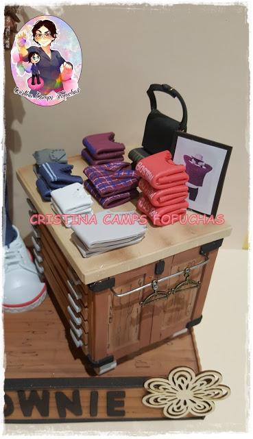 FOFUCHA DEPENDIENTA DE MODA