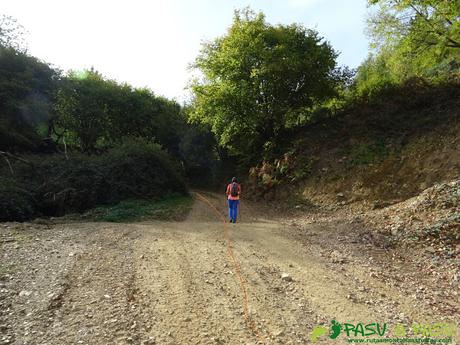 Ruta Pomar de las Montañas: Subiendo al Pozo de las Montañas