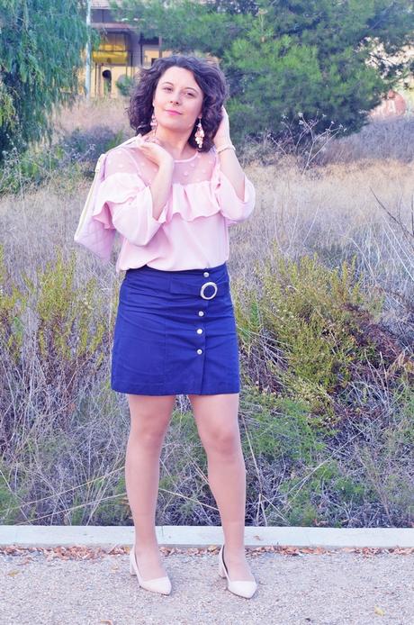 Falda azul con botonadura Falda azul con botonadura