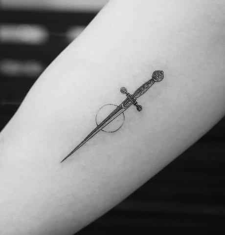 30 diseños originales de Tatuajes de Espadas
