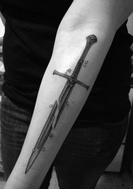 30 diseños originales de Tatuajes de Espadas
